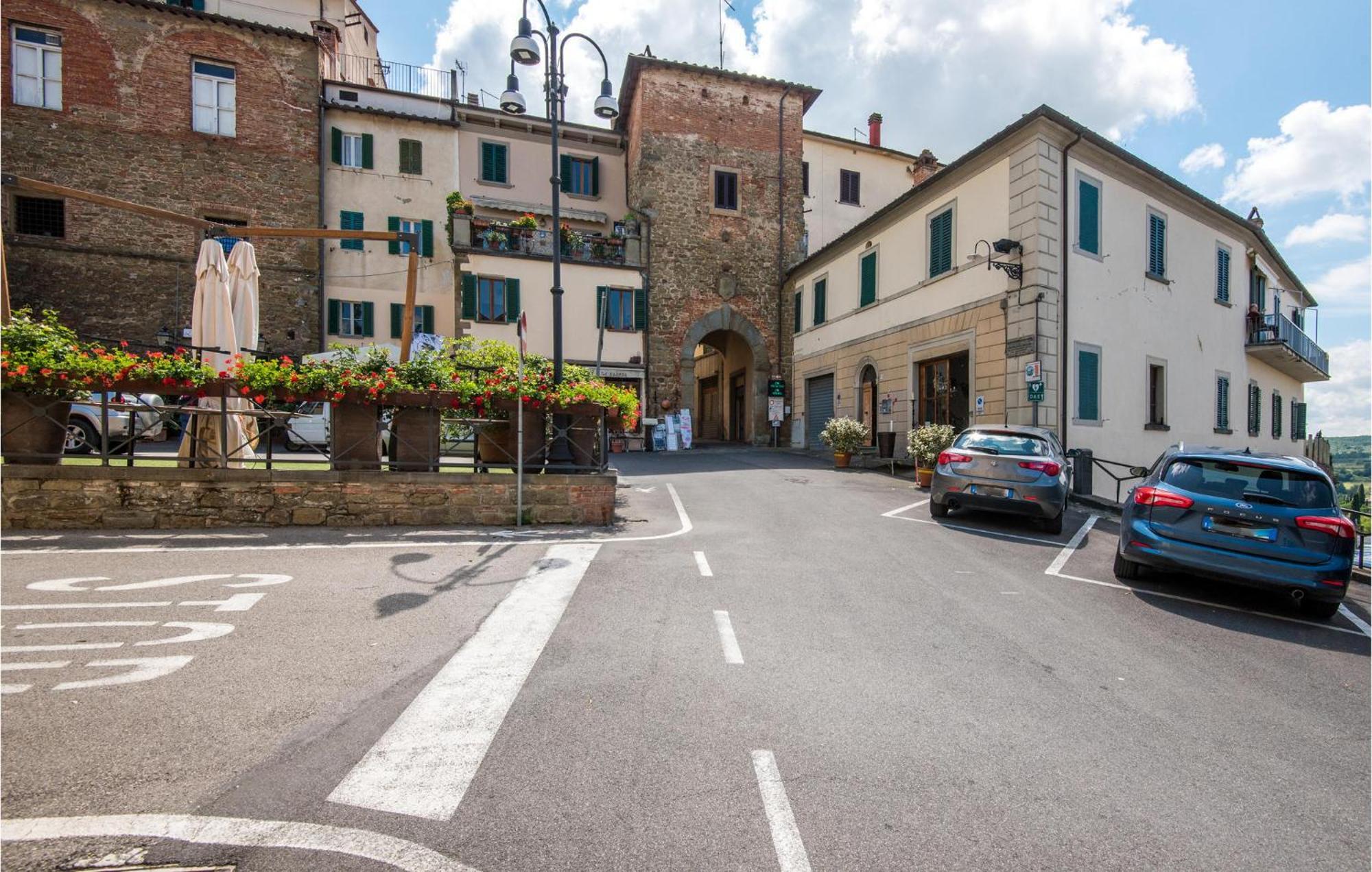 Nice Apartment In Monte San Savino With Kitchen Extérieur photo